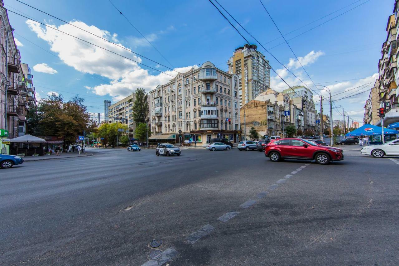 Kyiv City Loft Apart Hotel Екстер'єр фото