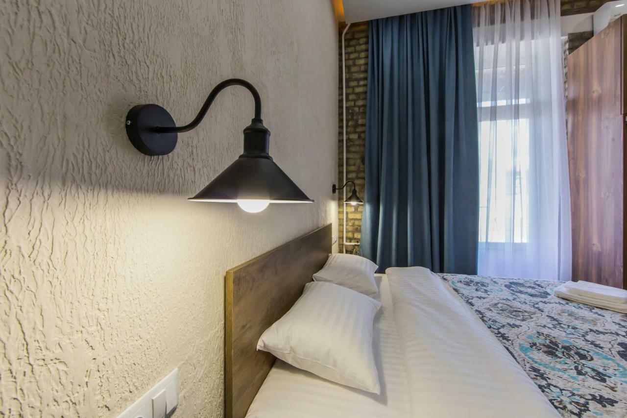 Kyiv City Loft Apart Hotel Екстер'єр фото